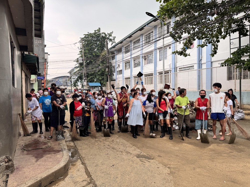 20240725 Community Clean Up After The Massive Flooding Marikina